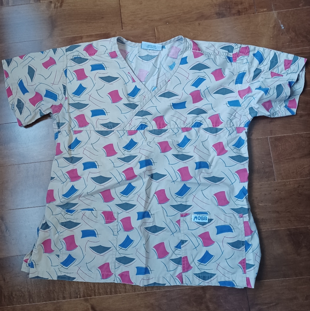 Scrub top small Mobb